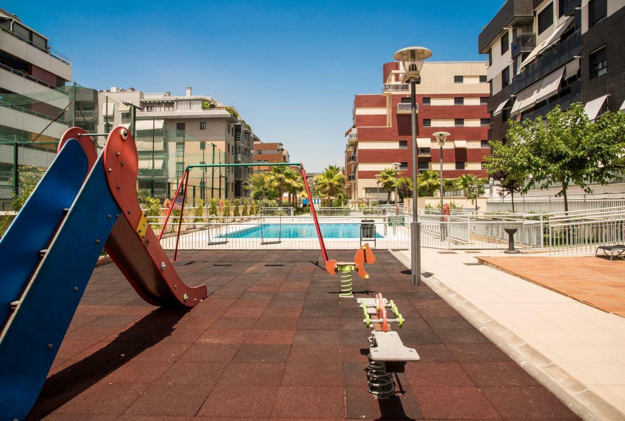 Enjoygranada Lujo Piscina Y Parking Διαμέρισμα Εξωτερικό φωτογραφία